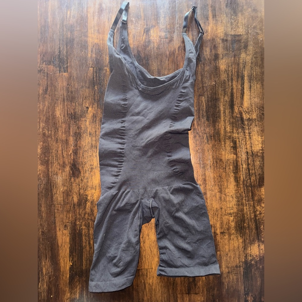 NEW SKIMS Seamless Sculpt OPEN BUST SHORTIE BODYSUIT L/XL NWOT